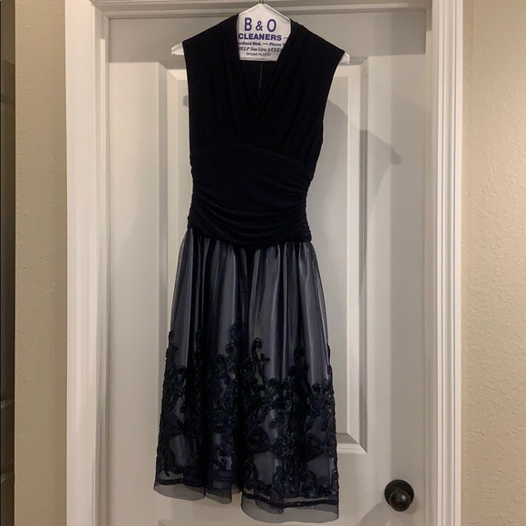 Navy Dress, cocktail, beautiful! Worn ONCE! 💃🏼 - Picture 1 of 5